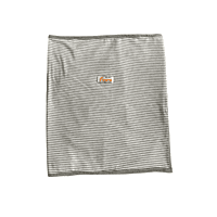 Fular Pre Armado Gris Con Rayas Blancas