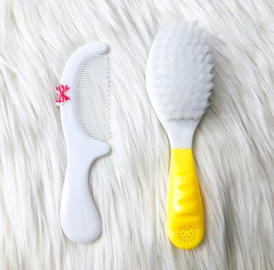 Cepillo y Peine de Cabello Amarillo